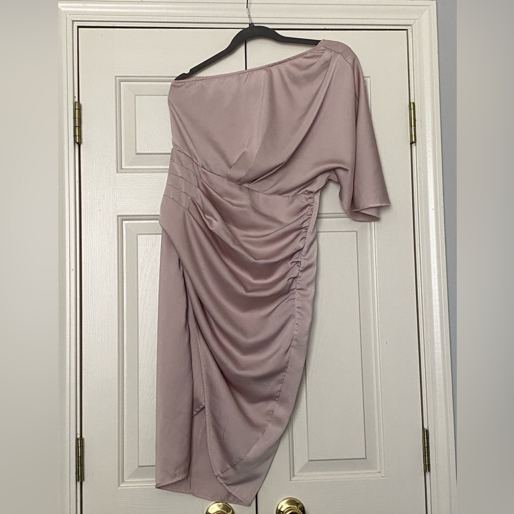 One Shoulder Batwing Sleeve Dress